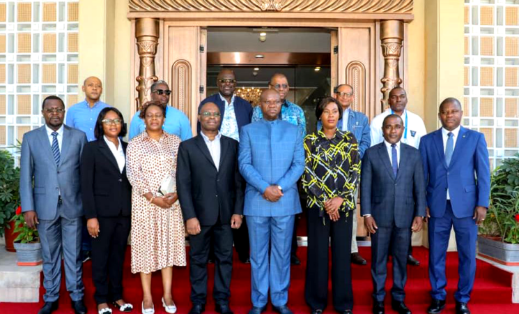 À Pékin, le Président Oligui Nguema a renouvelé son engagement envers le renforcement des relations entre le Gabon et la Chine lors de sa visite à l'ambassade du Gabon.